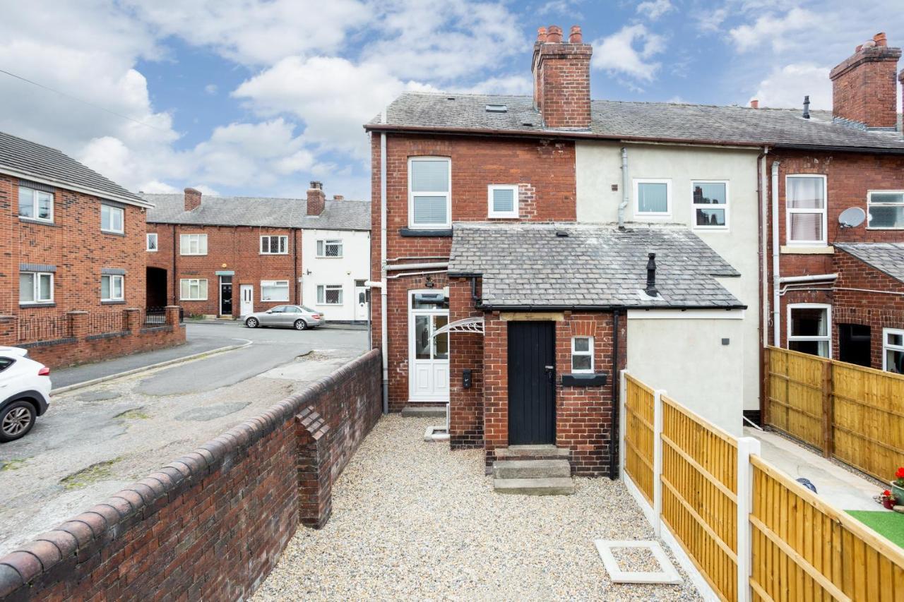 הוילה Normanton  Whole House In Centre Of Town Ideal For Contractors And Professionals מראה חיצוני תמונה